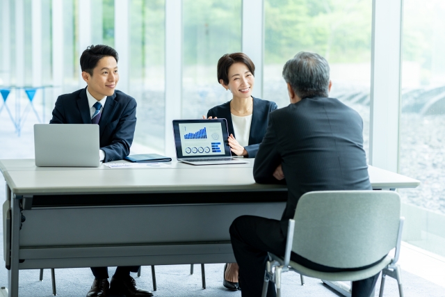 経営管理部門DXで属人化を解消｜コンサルではなく現場に入り込む実務支援の効果