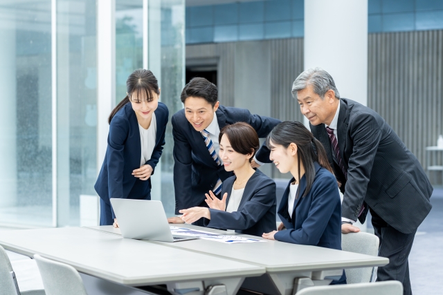 経営企画部のリソース不足を解消！外部パートナー活用で戦略遂行力を高める方法