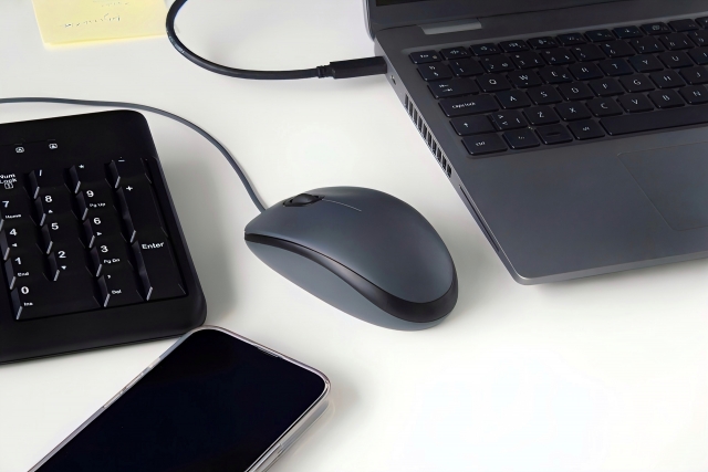 管理部門の工数削減を実現！外部委託サービスで業務効率と組織力を向上