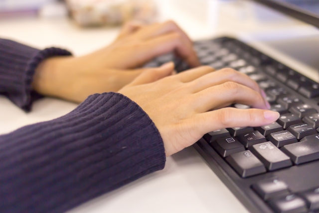 資料作成に時間がかかる原因と対策！効率化で質もスピードも向上