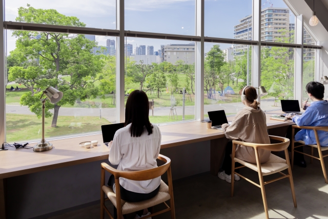 事務作業の負担を軽減！効率化と自動化で実現する働き方改革