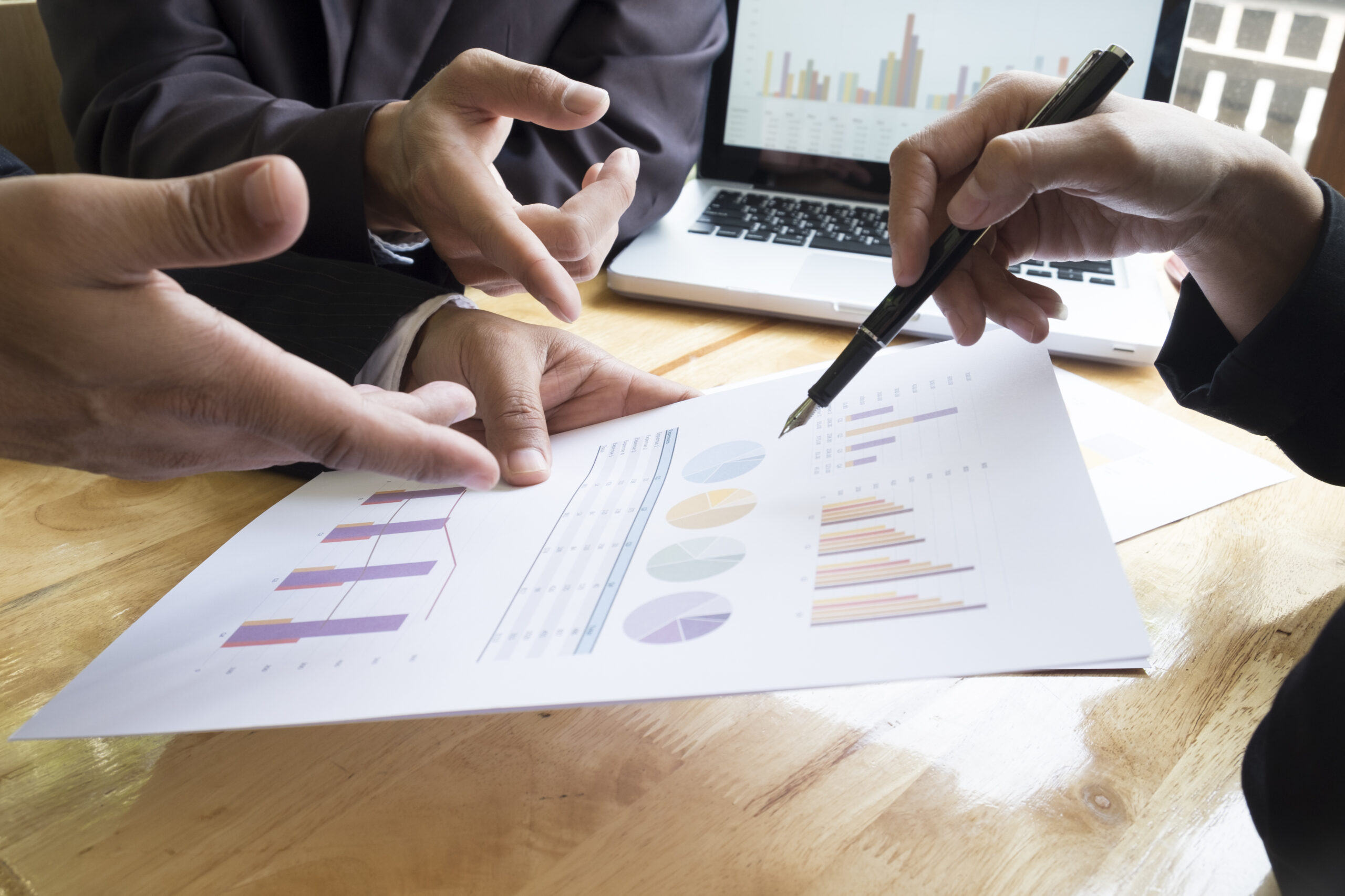 エクセル業務は外注できる？依頼先の選び方と効率化のポイント