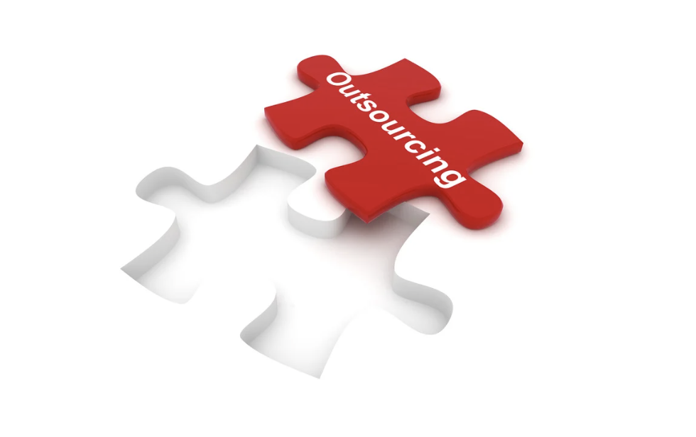 アウトソーシング先の選定で失敗しない！フリーランスとBPO企業のリスク・メリットを徹底比較